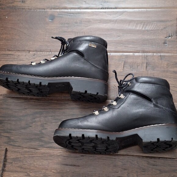 Sorel Black Ankle Boots - Picture 2 of 9